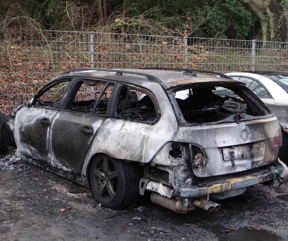 voiture brûlée